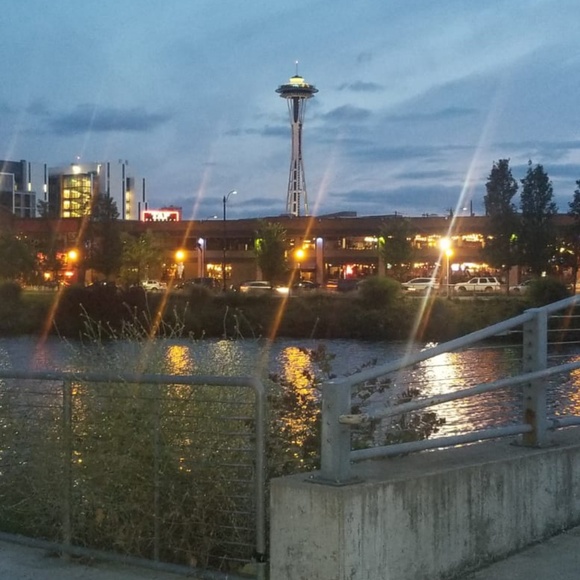 Meet your Posher, Sheikha - Picture 1 of 1